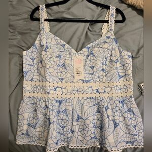 Lilly Pulitzer Floral Blue and White Women's Top